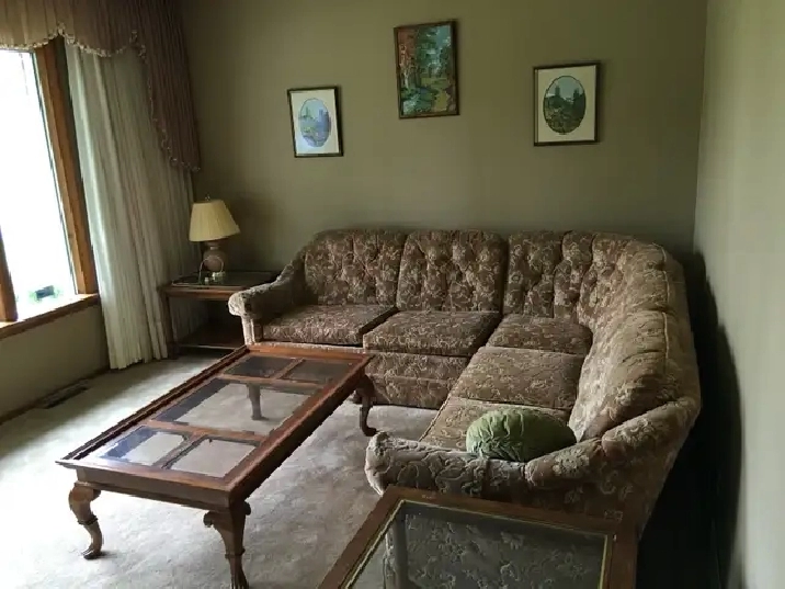 rom for rent