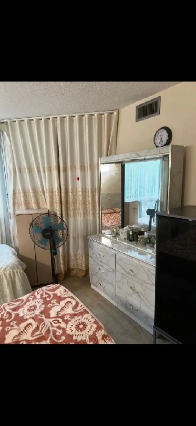 Room Rental Accommodation  Near Square One $600 for