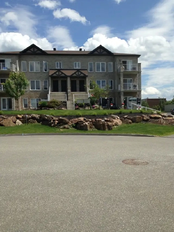 41/2 dans l’est Sherbrooke