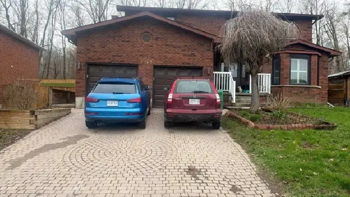 room available for rent in four bedroom house