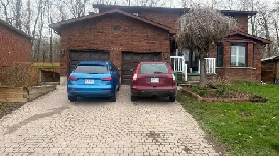 room available for rent in four bedroom house