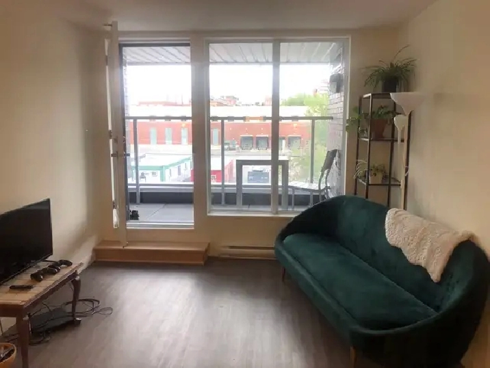 Sous-location bon prix/Good price sublet