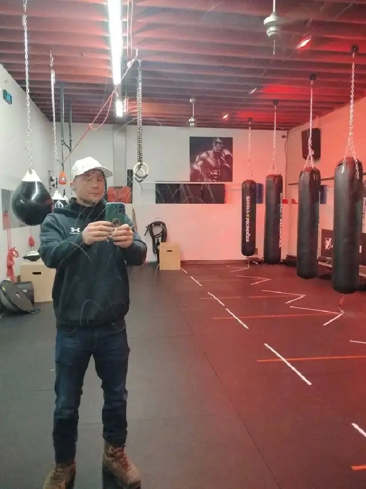 Looking for Suite for 1 Single Professional Aug 1st