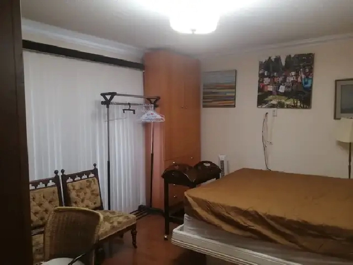 Available Now, Big Bedroom in Lorne Park, all included