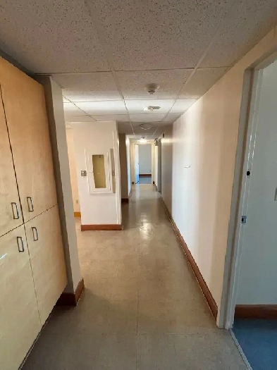 Group Living with Private Suites - 122 Cumberland Street S