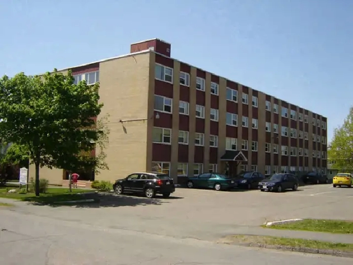 2 Bedrooms in Wolfville Available June Utilities incl