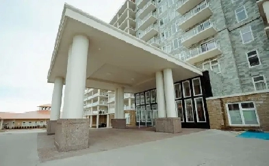 Large Beautiful Penthouse in Clayton Park West for July 1st