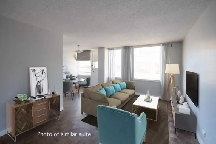 1 Bedroom Sublet in Osborne Village - Top Floor Suite