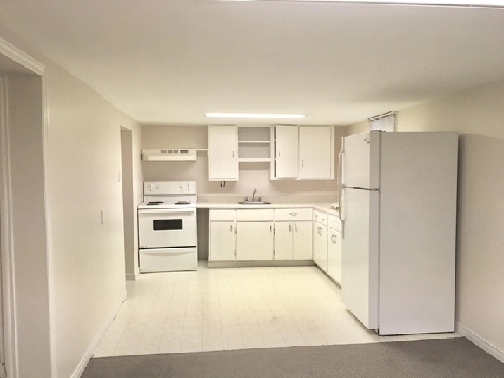 Spacious Basement Unit Right By The Iron Horse Trail