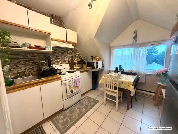 Studios for Rent - All Inclusive -  Lakeshore & Islington