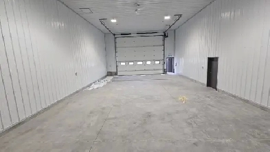 Commercial Shop Bay (1500sqft)