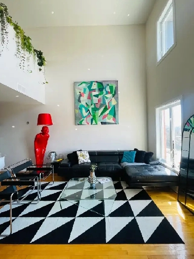 TOUT INCLUS : Très grand condo à louer sur le plateau!