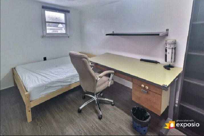 Downtown TORONTO – Broadview and Dundas E Private Room for Rent