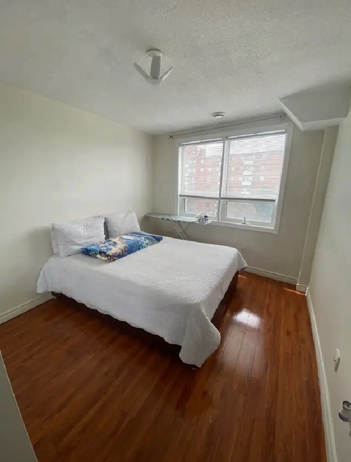Room for Rent In Malton - Girls Only