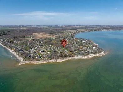 Detached Home Near Lake Erie | Updated Kitchen & Bath |Nanticoke