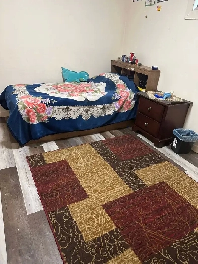 Room For Rent