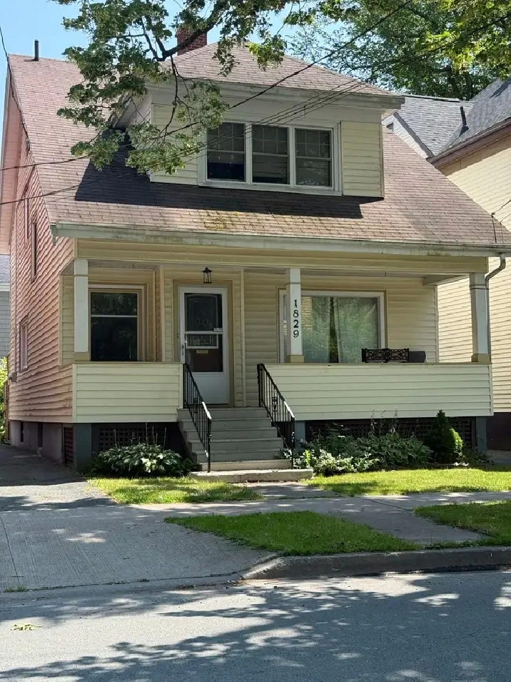 SOUTH END VERNON STREET 4 BRM HOUSE B3H 3N6