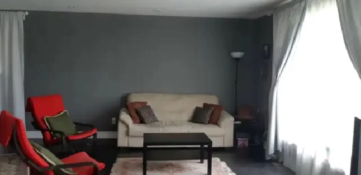3 Bedroom House, Mainfloor, Close to York University for Student