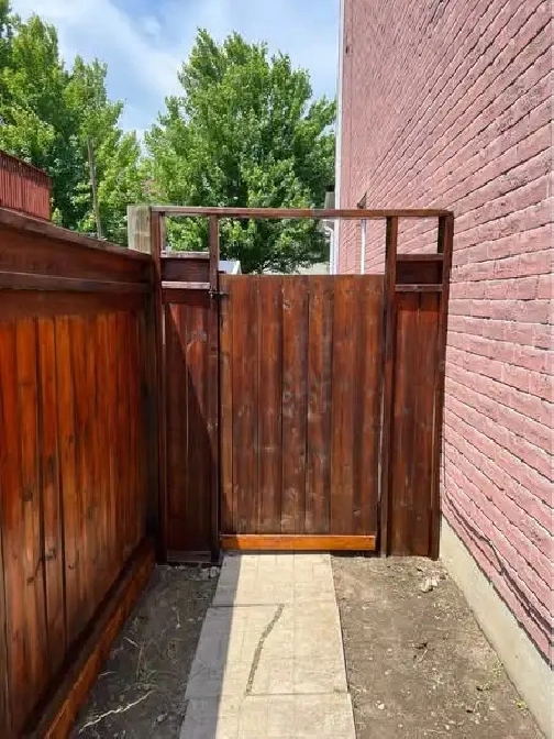 Walkout Basement near Warden station