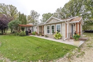 House with 1.3 Acres For Sale