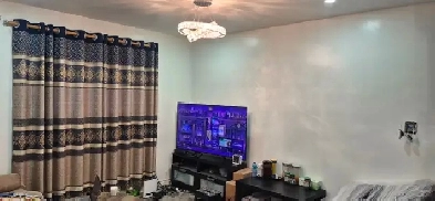 Main Floor Full Unit Near STC ALL INCL With 1 Parking, $550 Sale