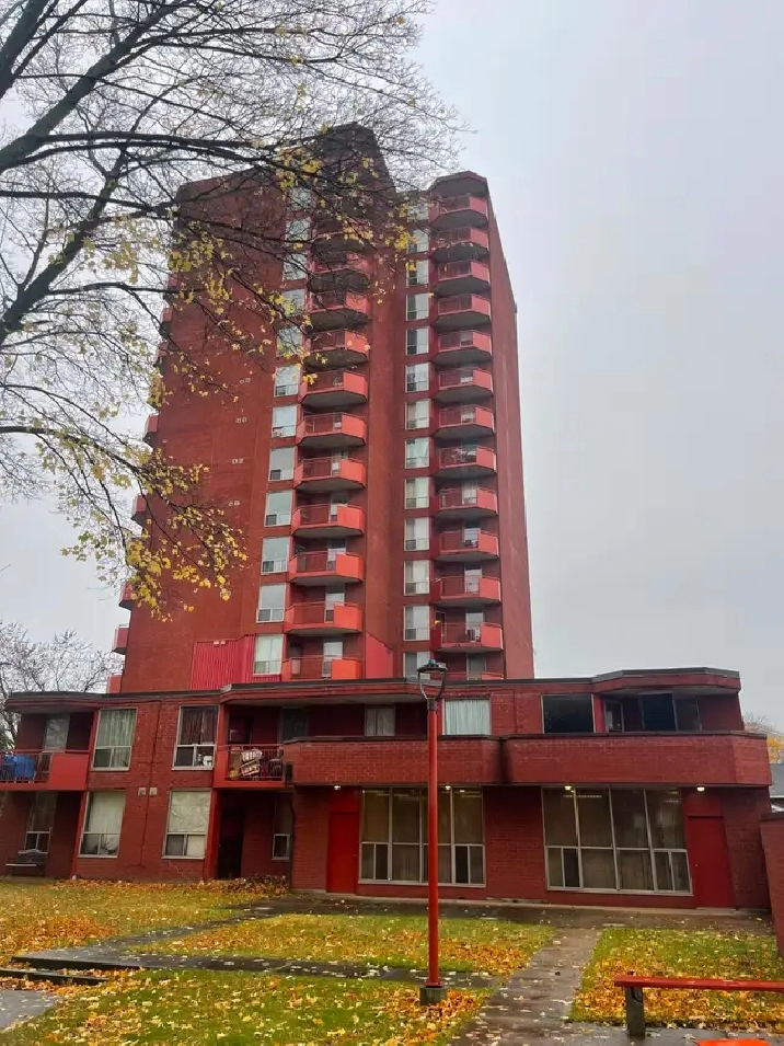 70 East St