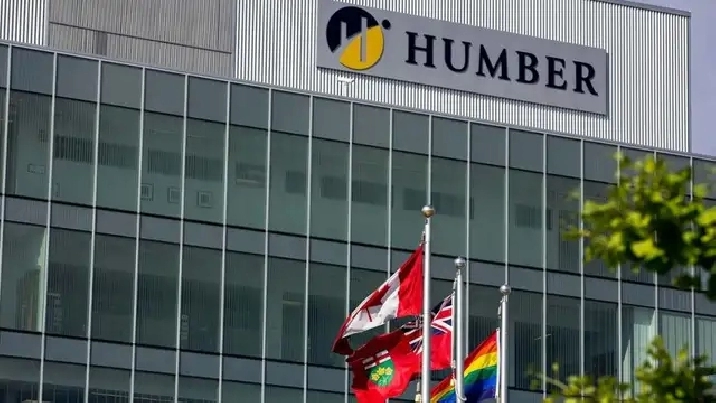 FEMALE ACCOMMODATION FOR INT'L STUDENTS / WP NEAR HUMBER COL (N)