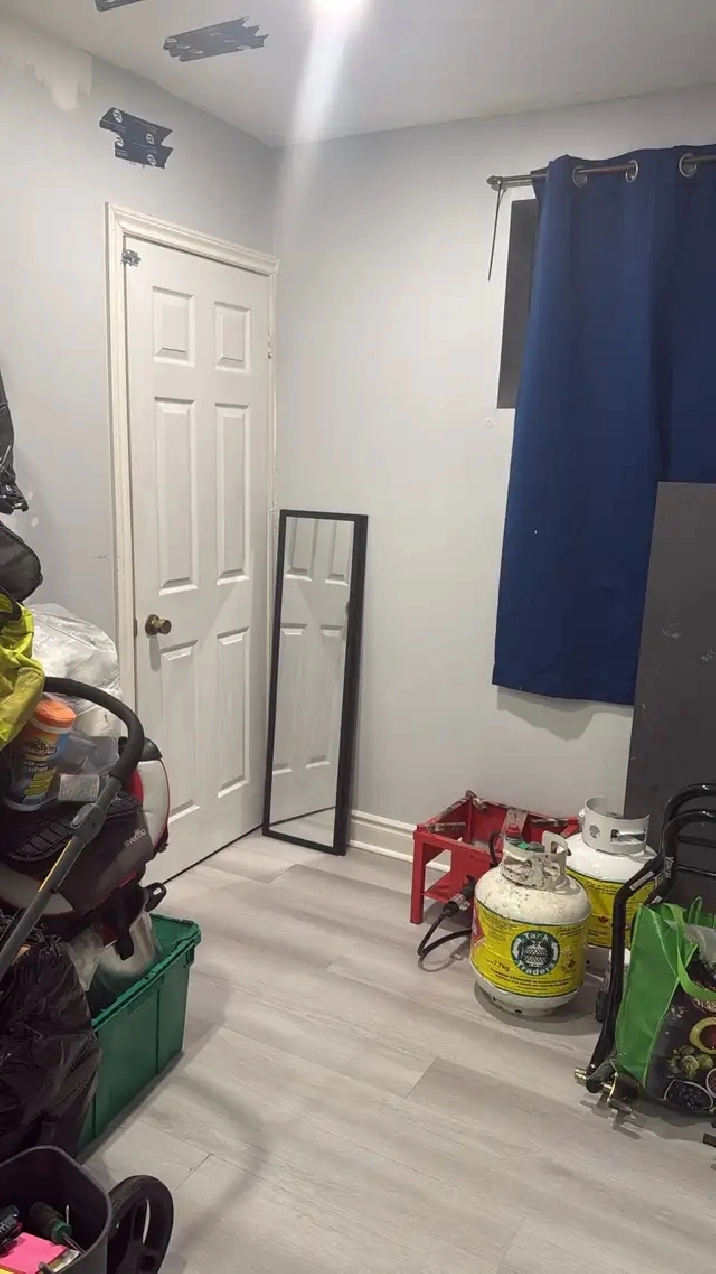 Basement Apartment for rent 1700 including all utilities