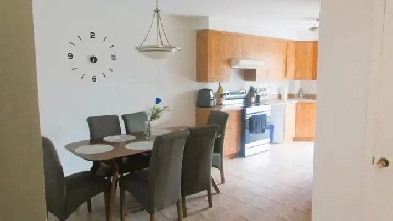 Magnifique grand 5 ½, situé en face d'un parc à Anjou