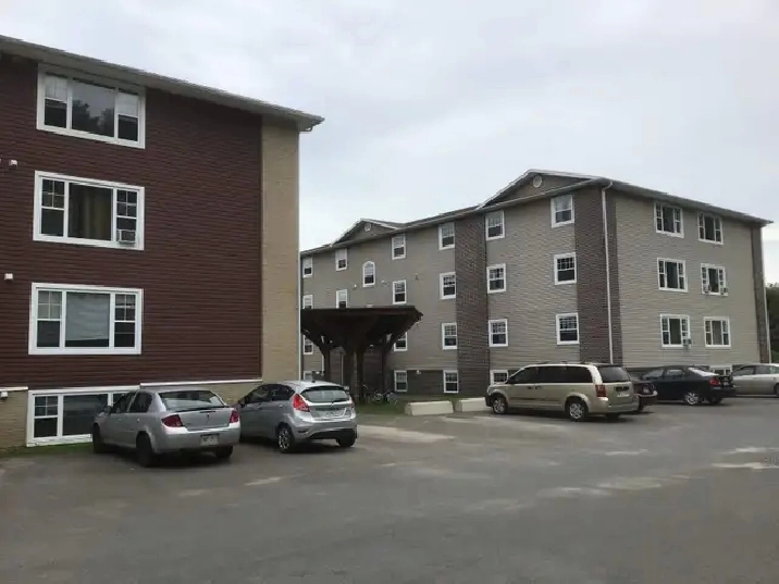 4 BR - 1 BA - Fredericton - $1,897 /mo