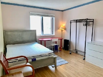 Spacious Room for Short-term Renting