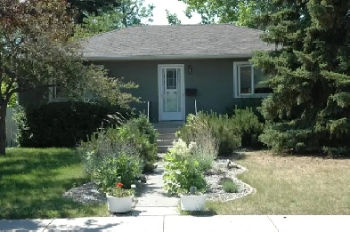 5 Bedroom House for Rent close to Down Town, C-Train