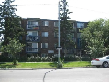 LARGE 1-BR suite in SUNALTA, only 20 minutes to downtown