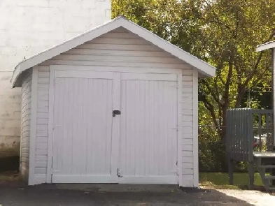 GARAGE FOR RENT
