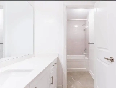 Private bedroom for rent