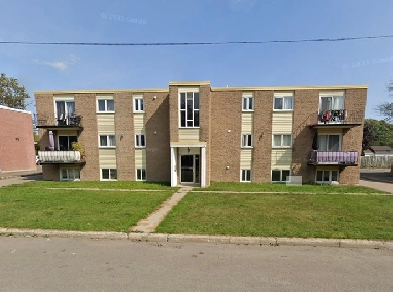 Beau grand 2 1/2, Beauport, Air climatisé, WIFI, JUILLET PROMO