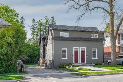 53 College Avenue West - 53 College Avenue Lower Apartment for R