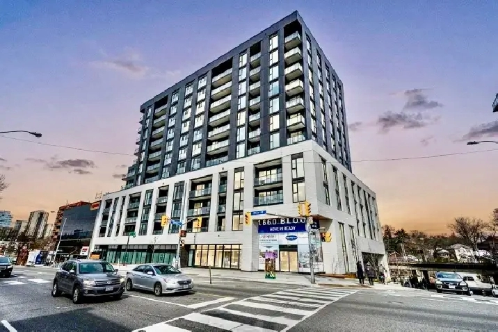 STUNNING 1 BEDROOM   DEN CONDO FOR LEASE IN HIGH PARK!!