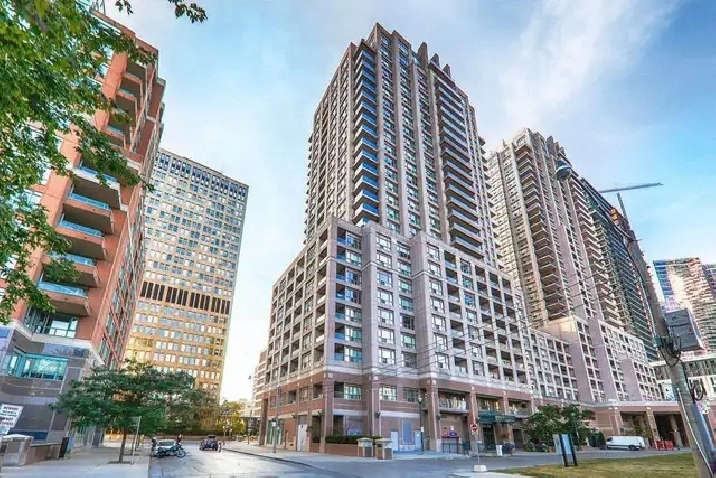 Downtown Toronto 3BR 2BA Condo Near UofT | Furnished   Parking