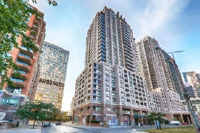Downtown Toronto 3BR 2BA Condo Near UofT | Furnished   Parking