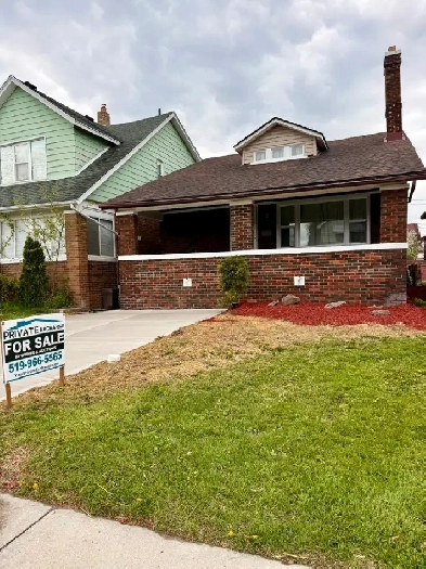 FOR SALE BY OWNER – FULLY RENOVATED 6-BED 3-BATH 2-KITCHENS