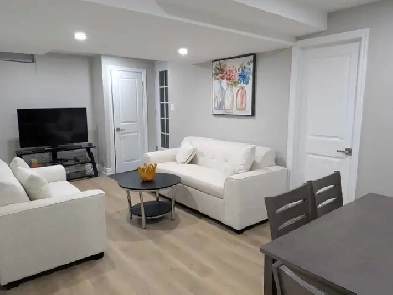 Furnished Private Room for Rent near Square one, Heartland