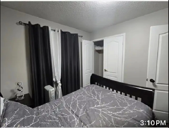 Furnished Room for Rent (Student Friendly.)