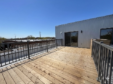 CONDO NEUF  VERDUN - 2 CHAMBRES TERRASSE PRIVÉE SUR LE TOIT