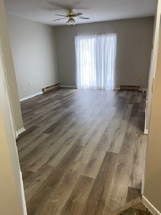 1-bed Apartment for Rent Adult Building
