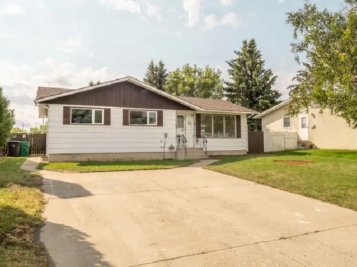 4 Bedroom Bungalow for rent on Westside
