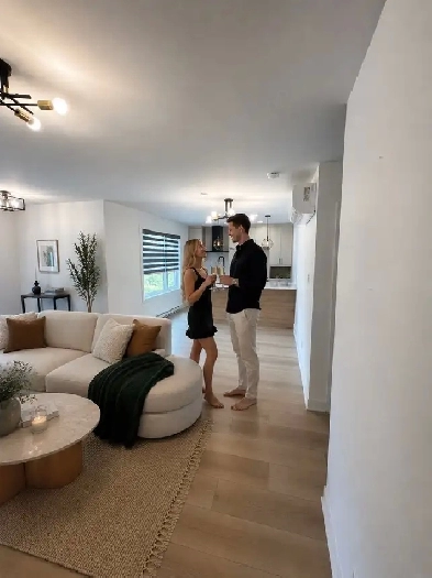 3-Bedroom | 2 Parking | Internet Included | Near REM| Gare Îl