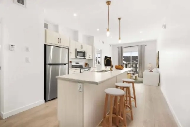 Stunning 1 Bedroom Apartment! With Fitness Centre!