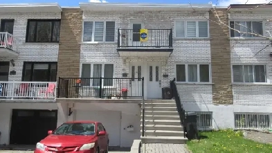 Magnifique grand 5 ½, situé en face d'un parc à Anjou
