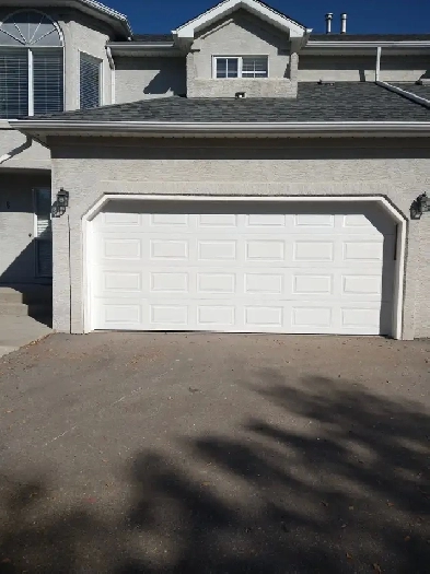 DOUBLE CAR GARAGE FOR RENT IN SUNDANCE